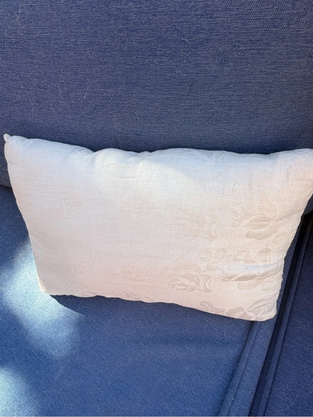 Hanes Neutral Decorative Pillow Set in Cream and White